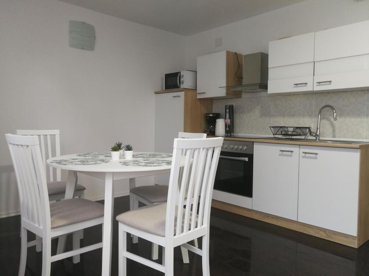 Apartments With A Parking Space Smoljanac, Plitvice - 12345 Exterior foto