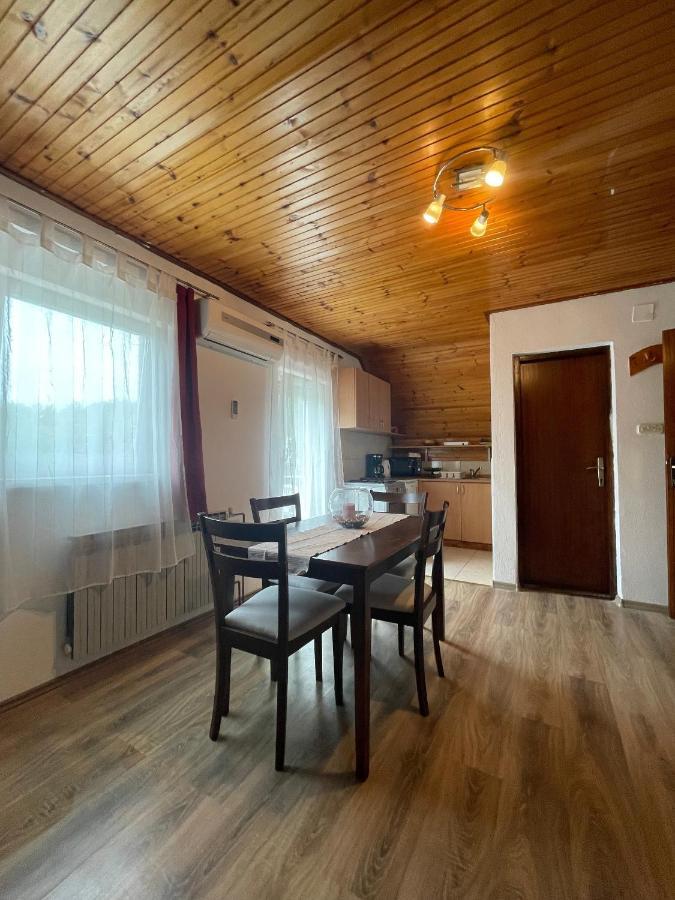 Apartments With A Parking Space Smoljanac, Plitvice - 12345 Exterior foto